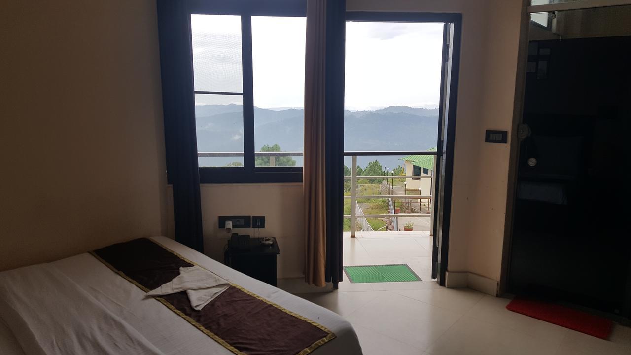 Corbett Hill Resort By Opensky Lansdowne Bagian luar foto