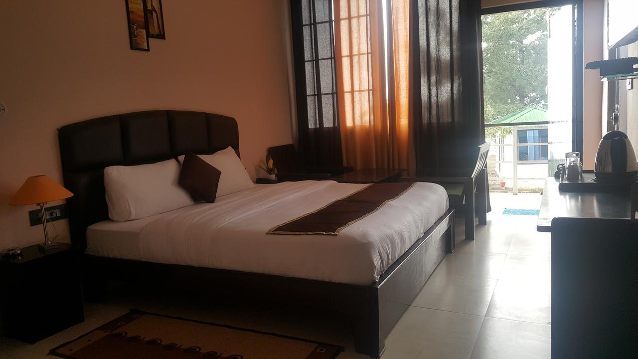 Corbett Hill Resort By Opensky Lansdowne Bagian luar foto